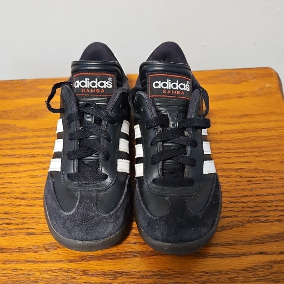 Adidas Black and White Classic Sneakers - Picture 1 of 4